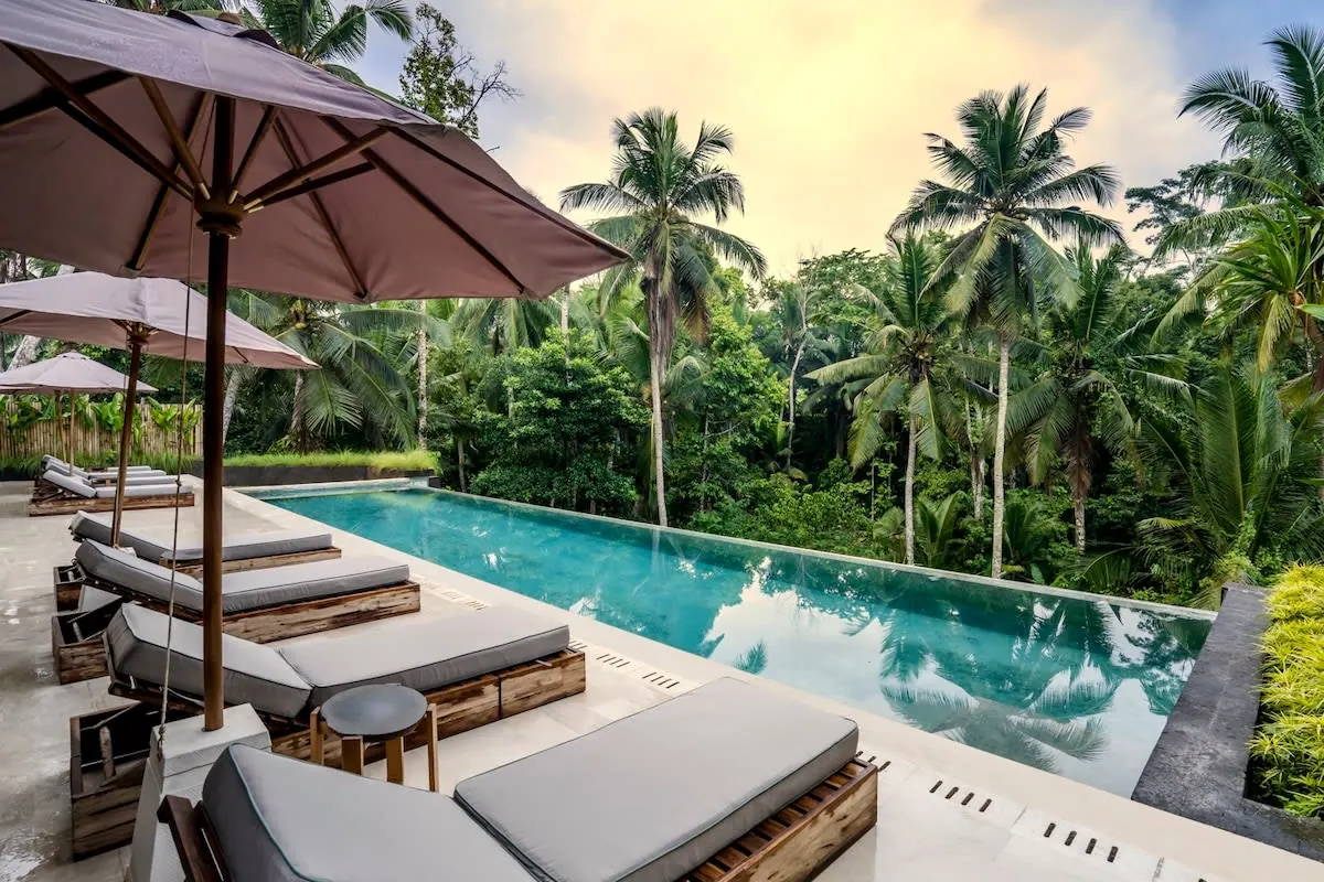 6 BR Jungle-View Infinity-Pool Villa Ubud — 6BR Villa Rental in Ubud — image 1