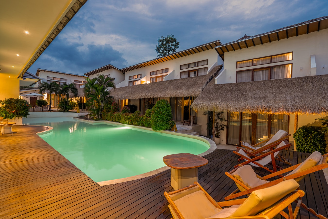 Stylish 1BR Apartment in Canggu | Balcony & Pool Access - Canggu, Bali — image 13