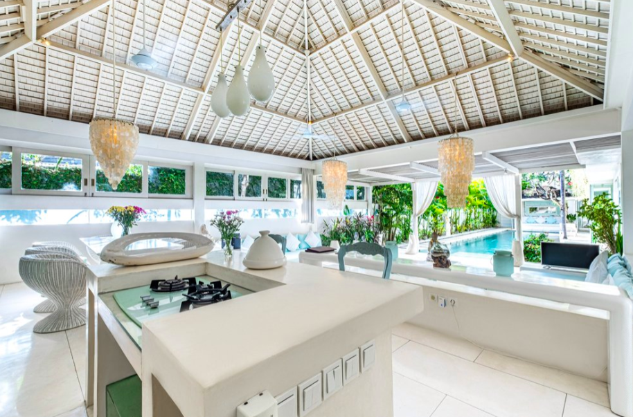 Batubelig Villa 3194 — image 9