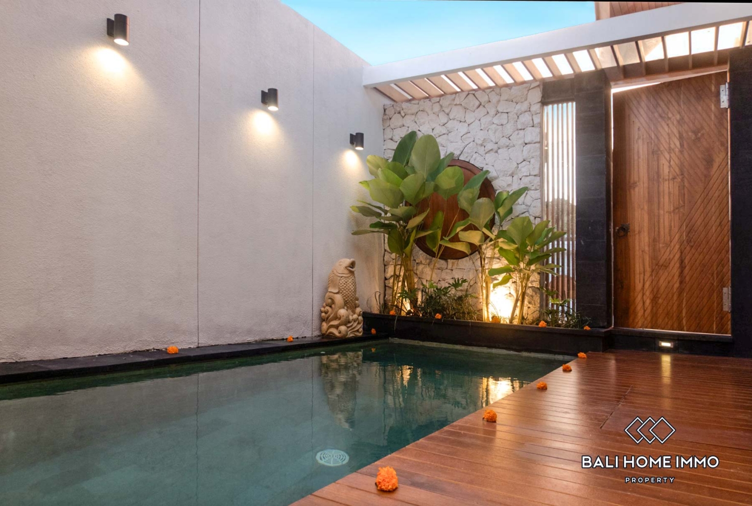 2 Bedroom Family Villa For Rent in Canggu Residential Side — image 1