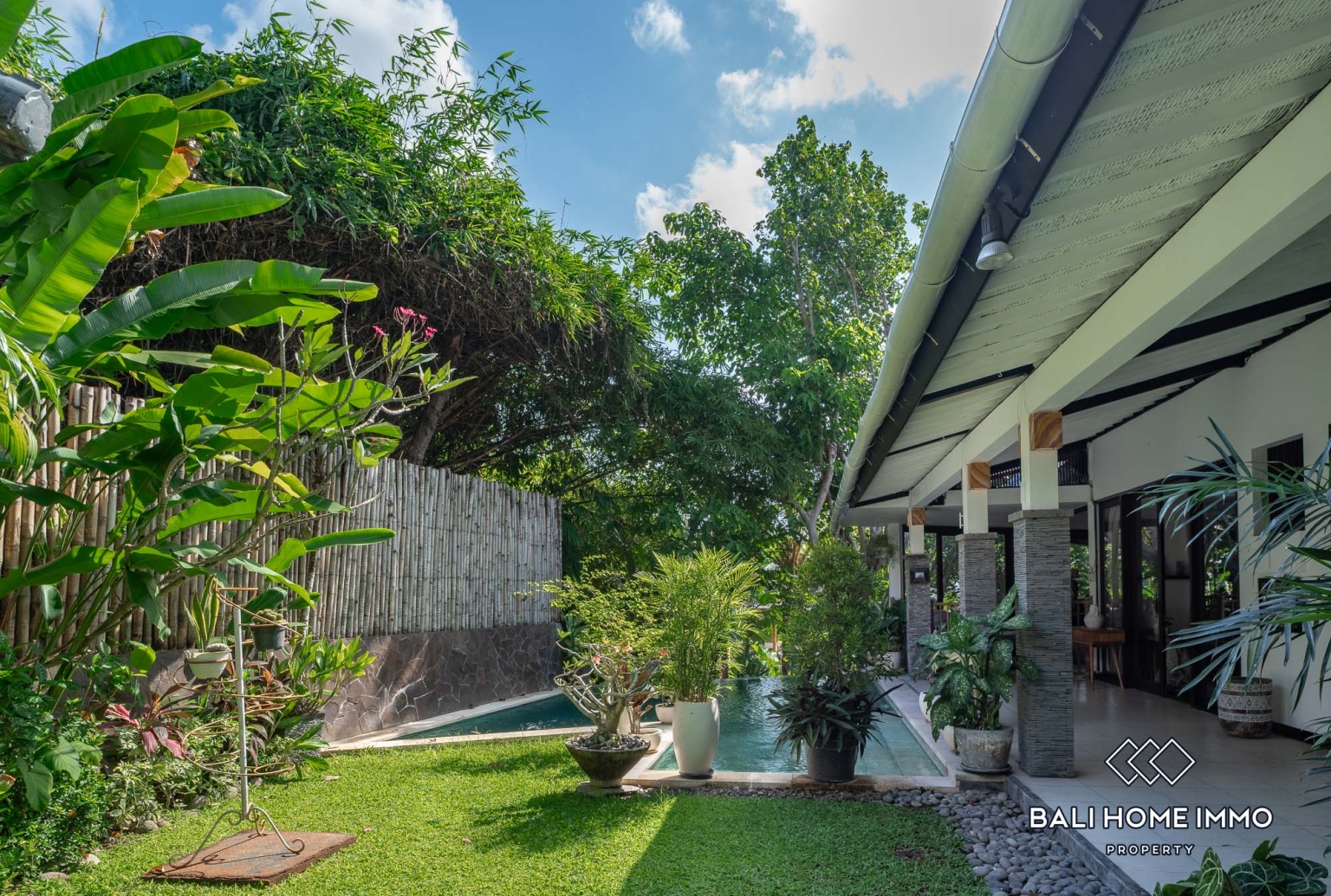 2 Bedroom Villa For Rent in Canggu Batu Bolong — image 17