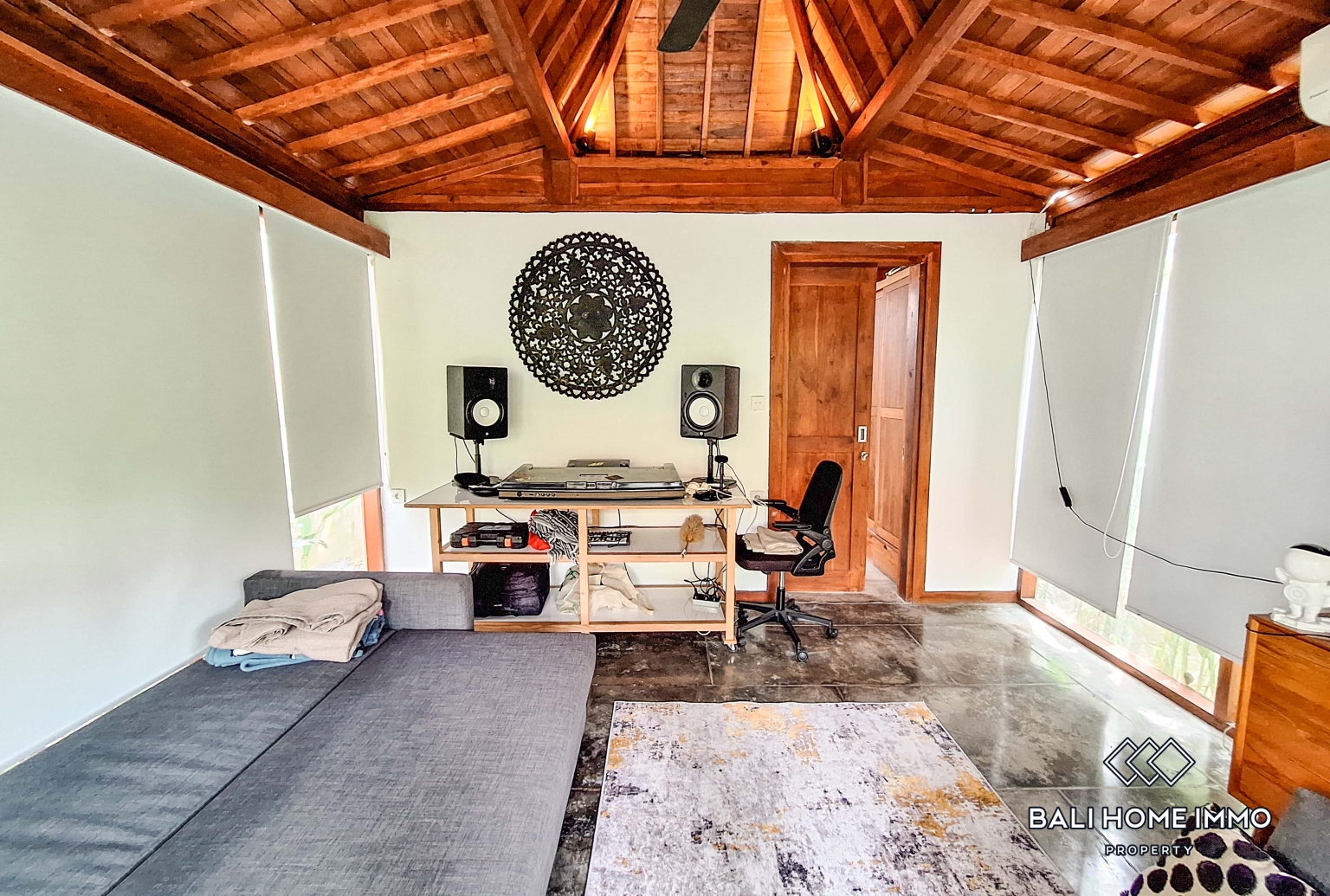 2 Bedroom Villa For Rent in Seseh Beachside — image 5