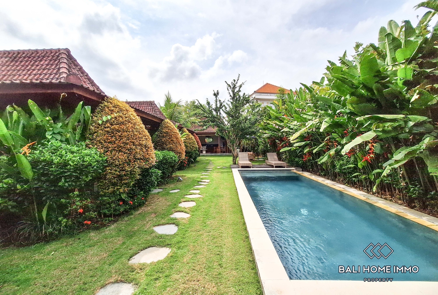 2 Bedroom Villa For Rent in Seseh Beachside — image 13