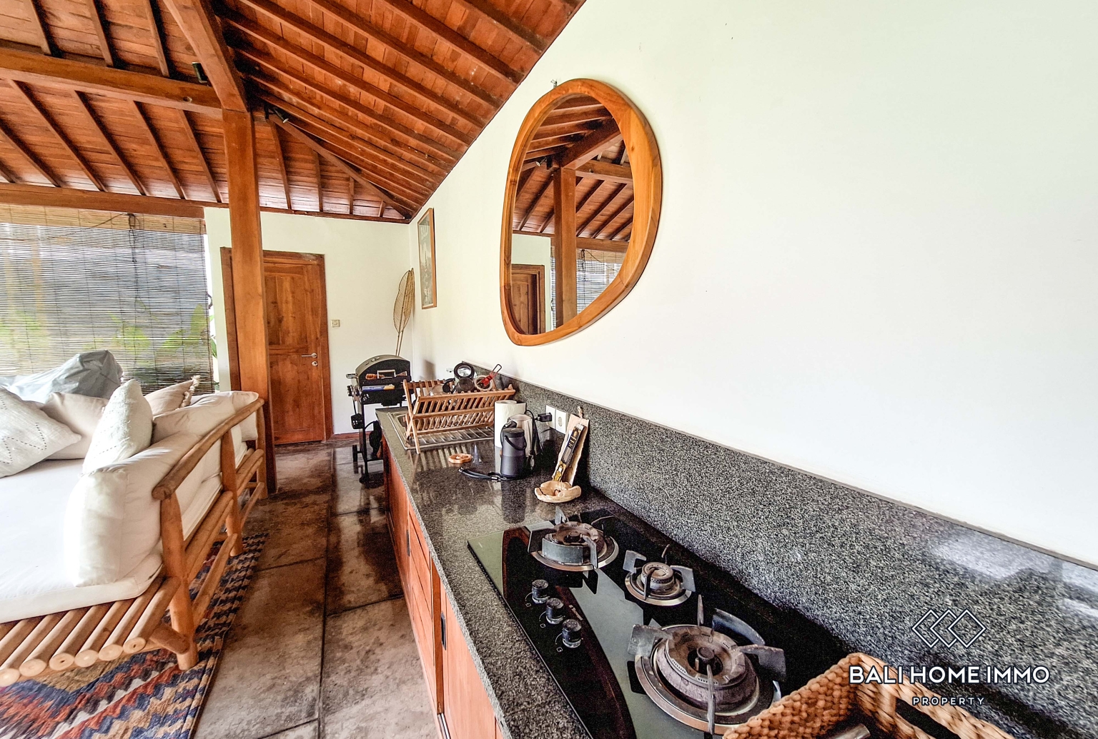 2 Bedroom Villa For Rent in Seseh Beachside — image 4