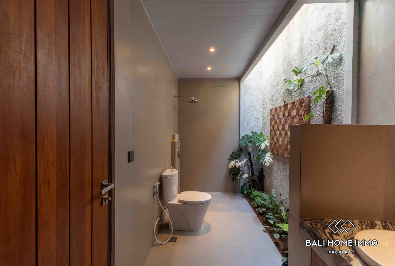 2 Bedroom Villa for Rent in Ubud in Tibubeneng — image 7