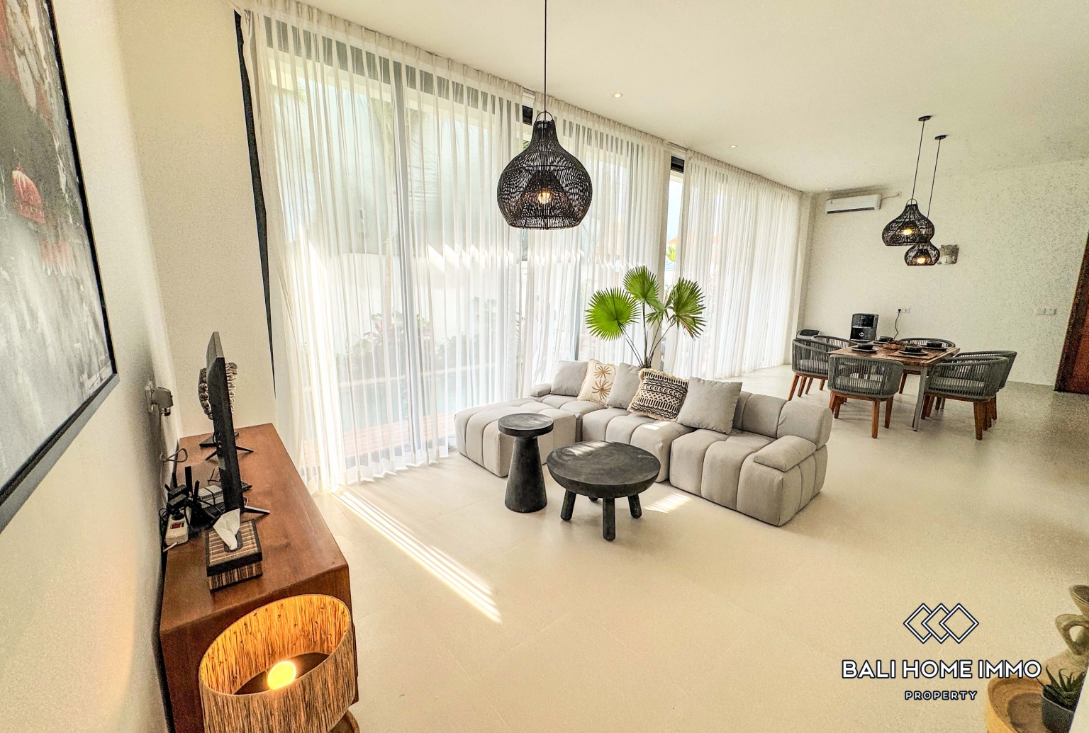2 Bedrooms Villa for Rent in Canggu Berawa — image 3