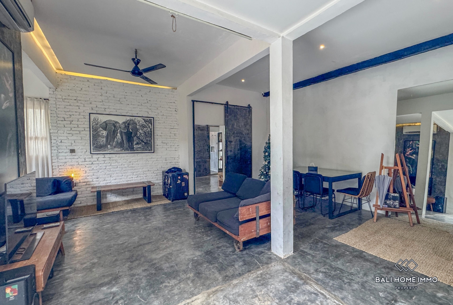 2 Bedrooms Villa for Yearly rental in Bali Canggu Berawa