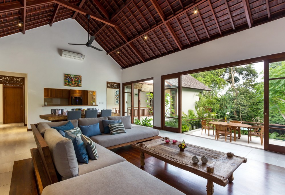 Four-Bedrooms Villa with Garden Offering Unparalleled Luxury and Comfort in Pererenan Area — image 5