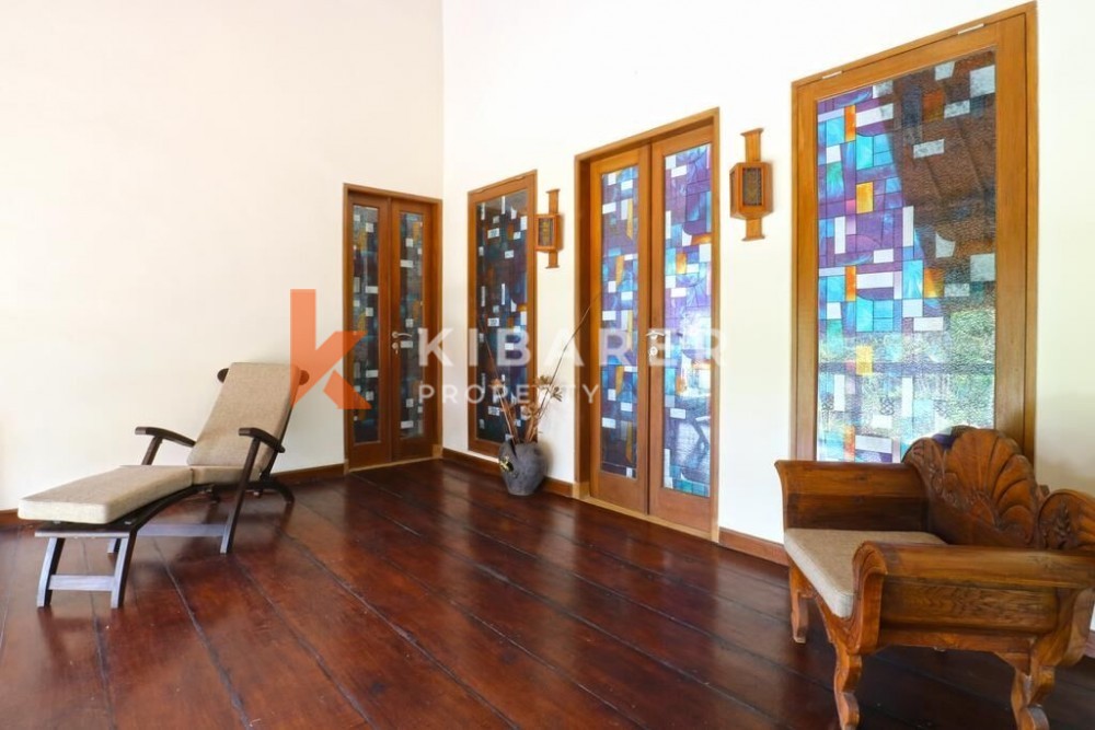 Spacious 3-Bedroom Villa in Batu Belig — image 15
