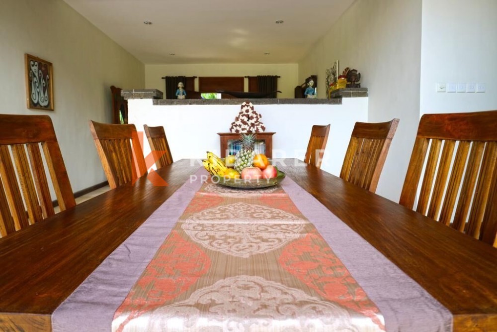 Spacious 3-Bedroom Villa in Batu Belig — image 16