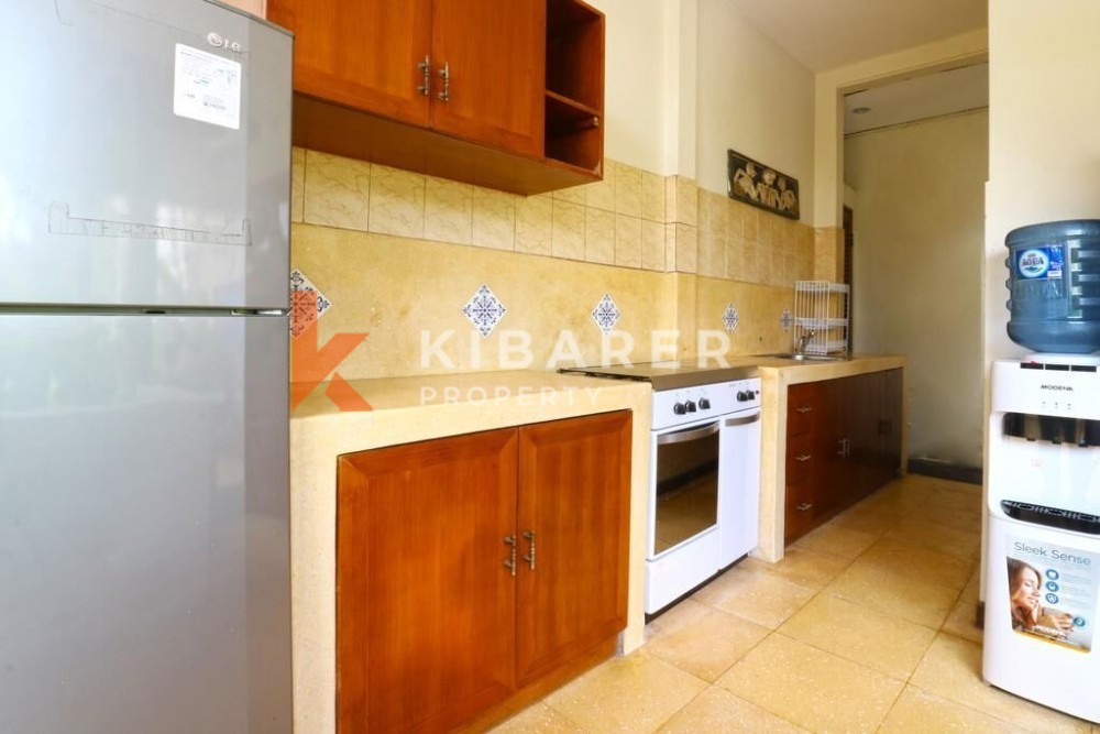 Spacious 3-Bedroom Villa in Batu Belig — image 9
