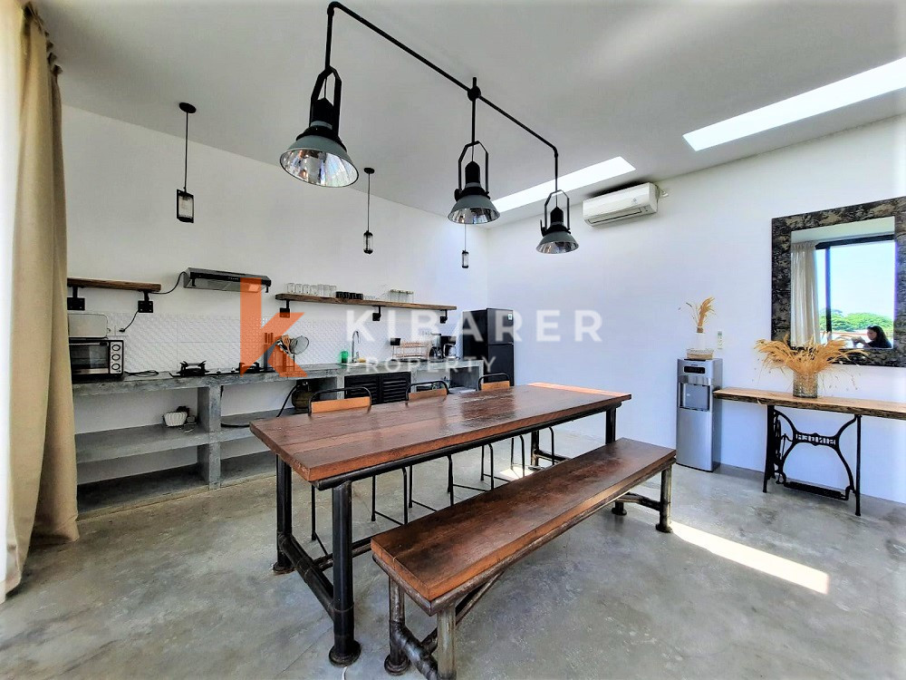 STUNNING TWO BEDROOMS EN-CLOSED LIVING VILLA WITH AMAZING VIEW IN CANGGU — image 7