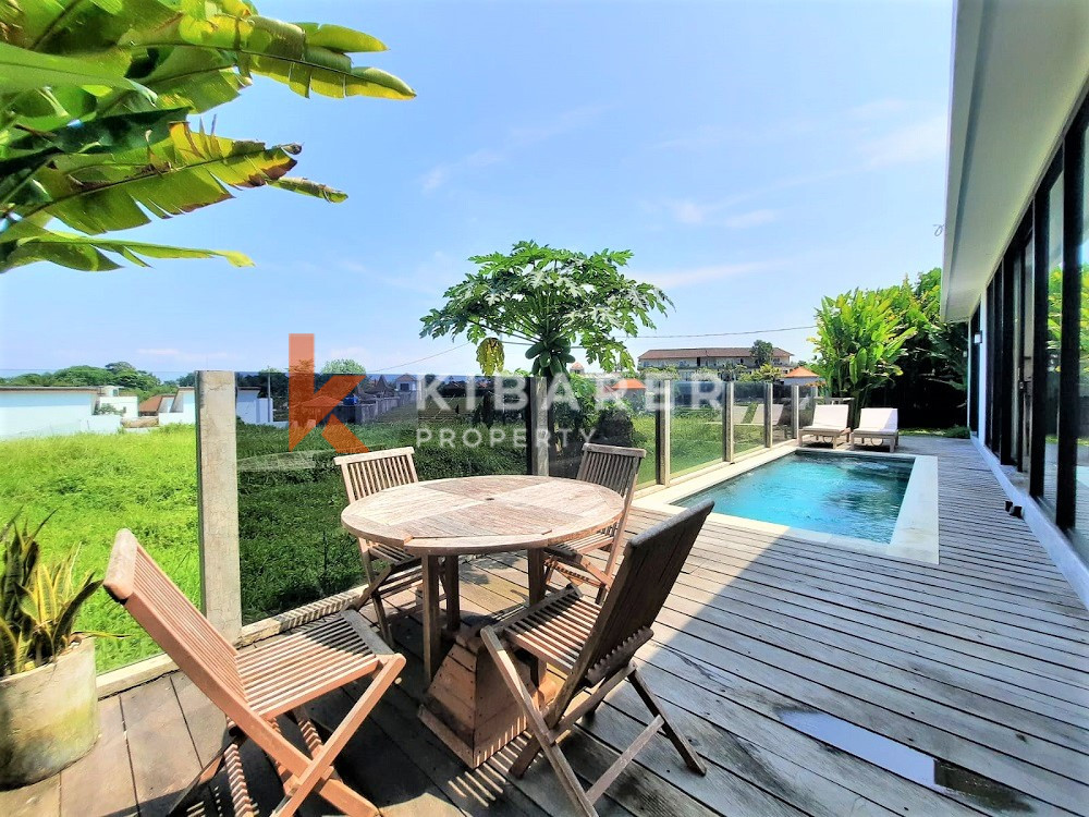 STUNNING TWO BEDROOMS EN-CLOSED LIVING VILLA WITH AMAZING VIEW IN CANGGU — image 14