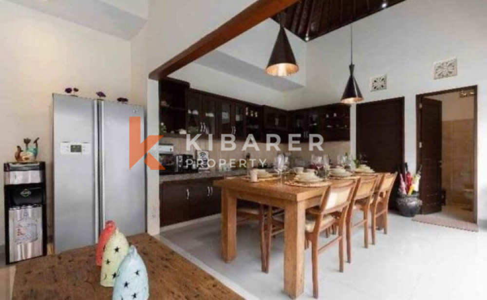 Charming Three Bedroom Villa in quiet Canggu area — image 12