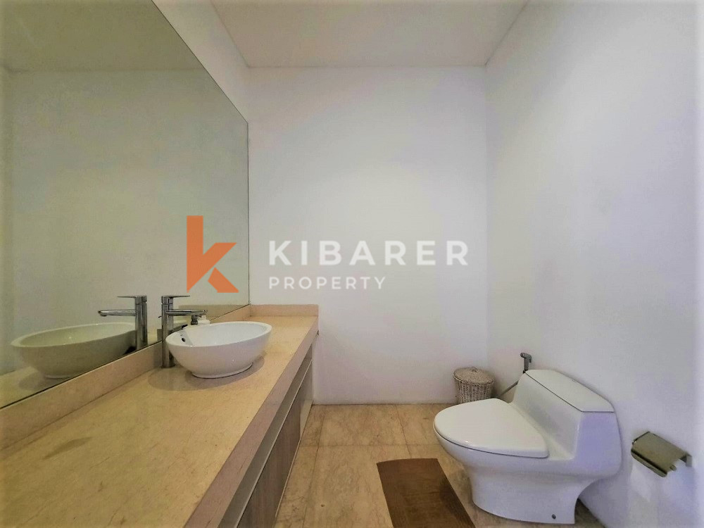 Four-Bedroom Gated Villa in a Prime Location in Berawa — image 18