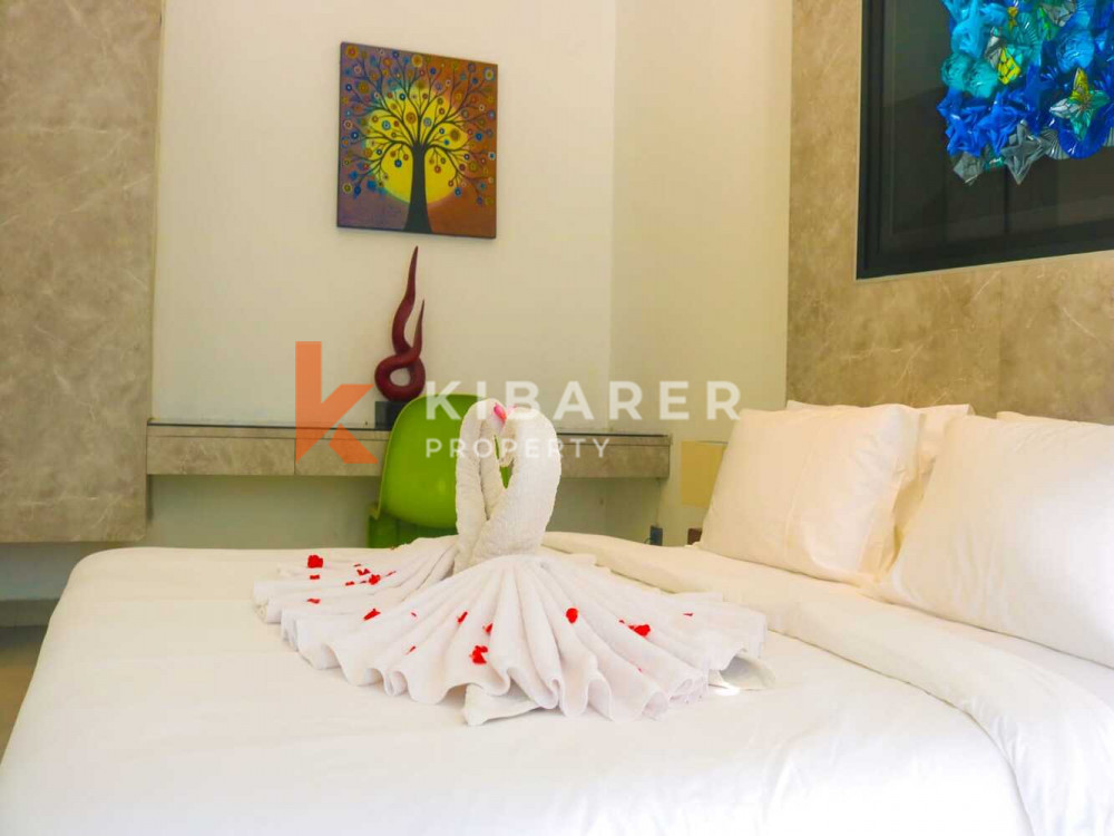 Minimalist Two Bedroom Closed Living Villa Situated in Kerobokan — image 7