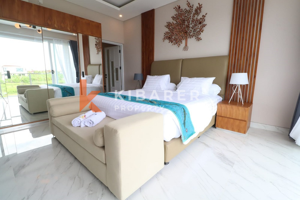 Luxury Five Bedroom Villa wonderfully located in the calming rice field views of Cemagi — image 10