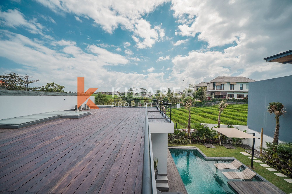 Four Bedroom Villa with rice fields view in Cemagi — image 11