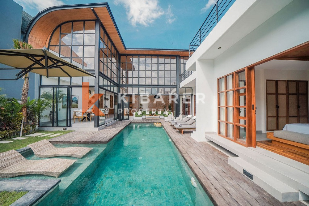 Four Bedroom Villa with rice fields view in Cemagi — image 1
