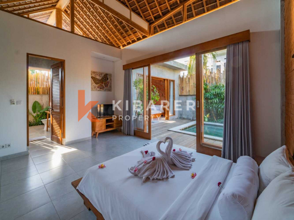 Beautiful Two Bedroom Rustic Villa with Tropical Garden Set in Jimbaran — image 9