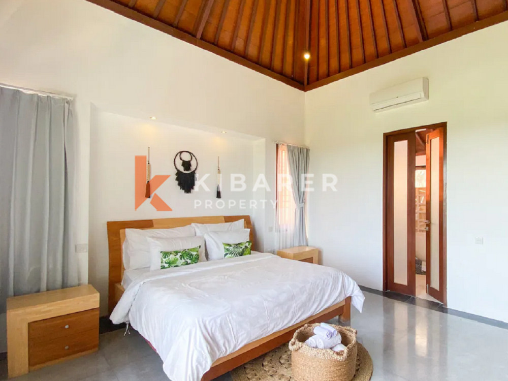 Stunning Four Bedroom Enclosed Living Villa Situated in Canggu — image 11
