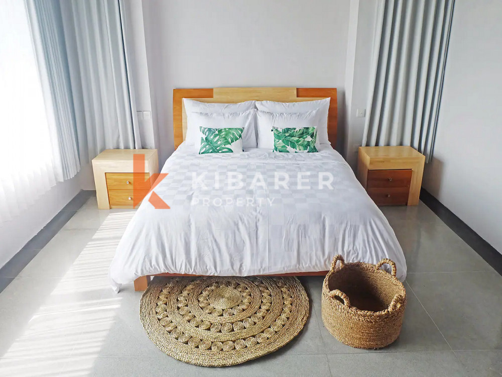Stunning Four Bedroom Enclosed Living Villa Situated in Canggu — image 19
