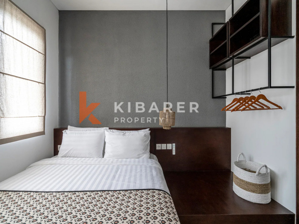 Modern Three-Bedroom Villa with Open Living Room Located in Ungasan — image 12