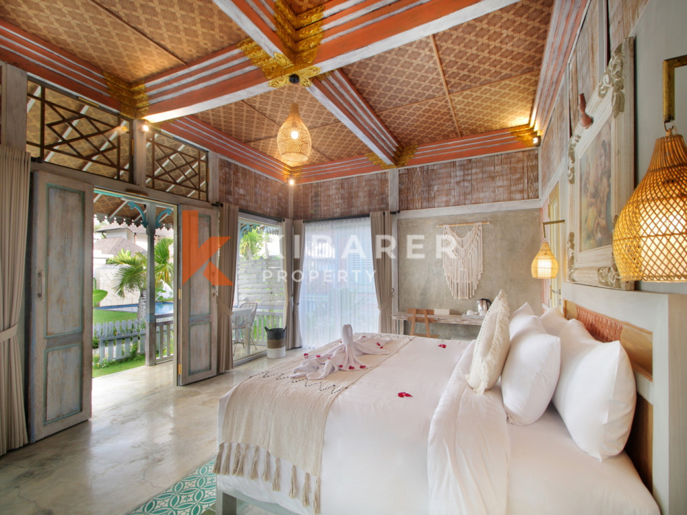 Stylish Three Bedroom Complex Villa With Private Pool Nestled in Batu Belig — image 8