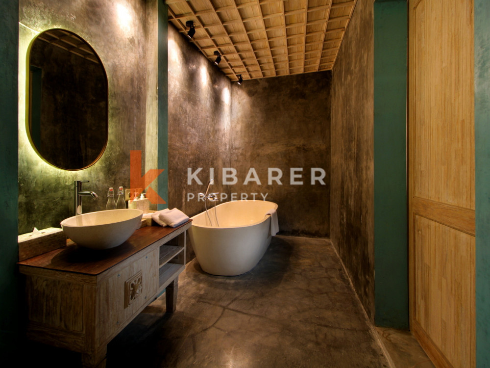 Stylish Three Bedroom Complex Villa With Private Pool Nestled in Batu Belig — image 9