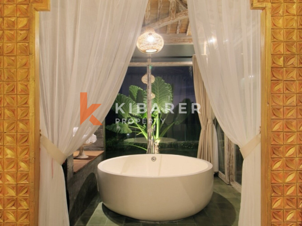 Stylish Three Bedroom Complex Villa With Private Pool Nestled in Batu Belig — image 12