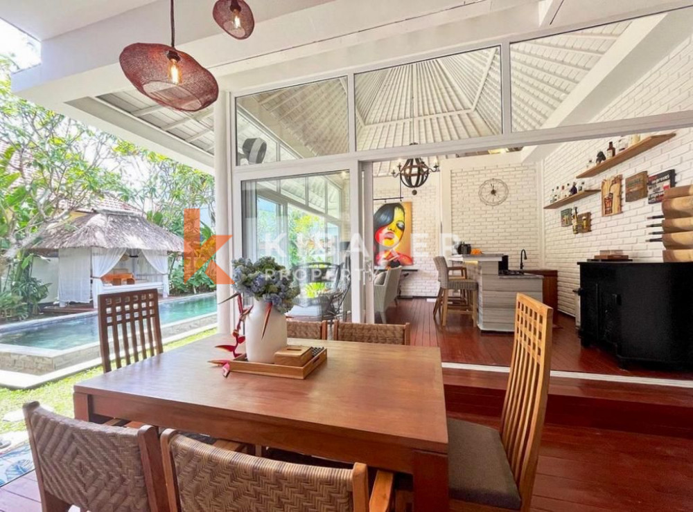 Gorgeous Three Bedroom Villa walking distance to Canggu Beach — image 9