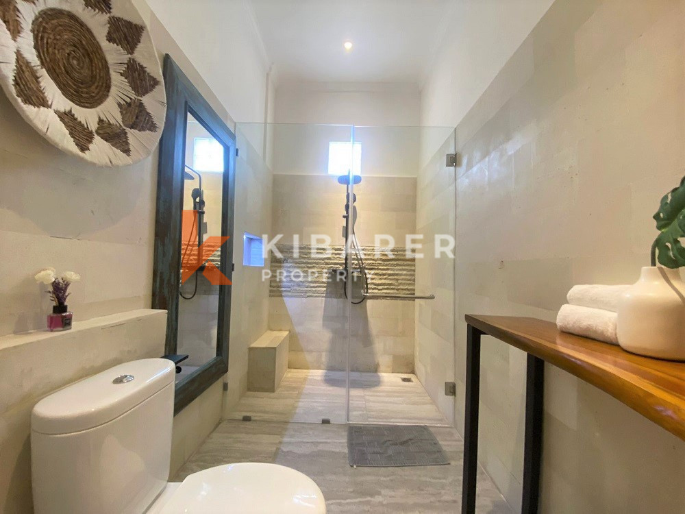 Gorgeous Three Bedroom Villa walking distance to Canggu Beach — image 13