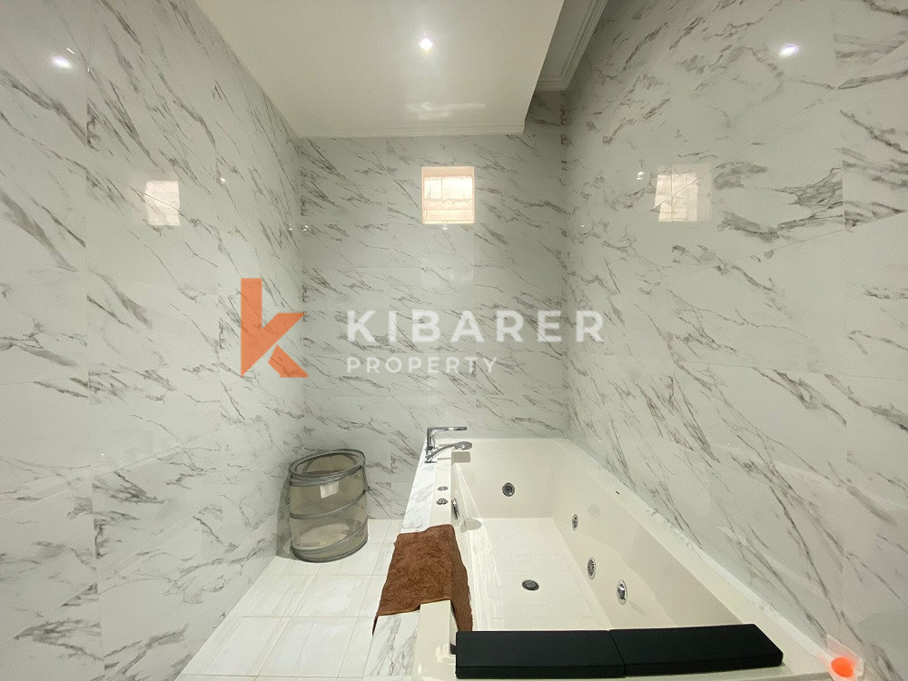 Gorgeous Four Bedroom Villa situated in Jimbaran area — image 16