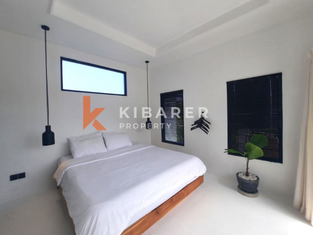 Modern Three Bedroom Villa with Enclosed Living in Canggu — image 14