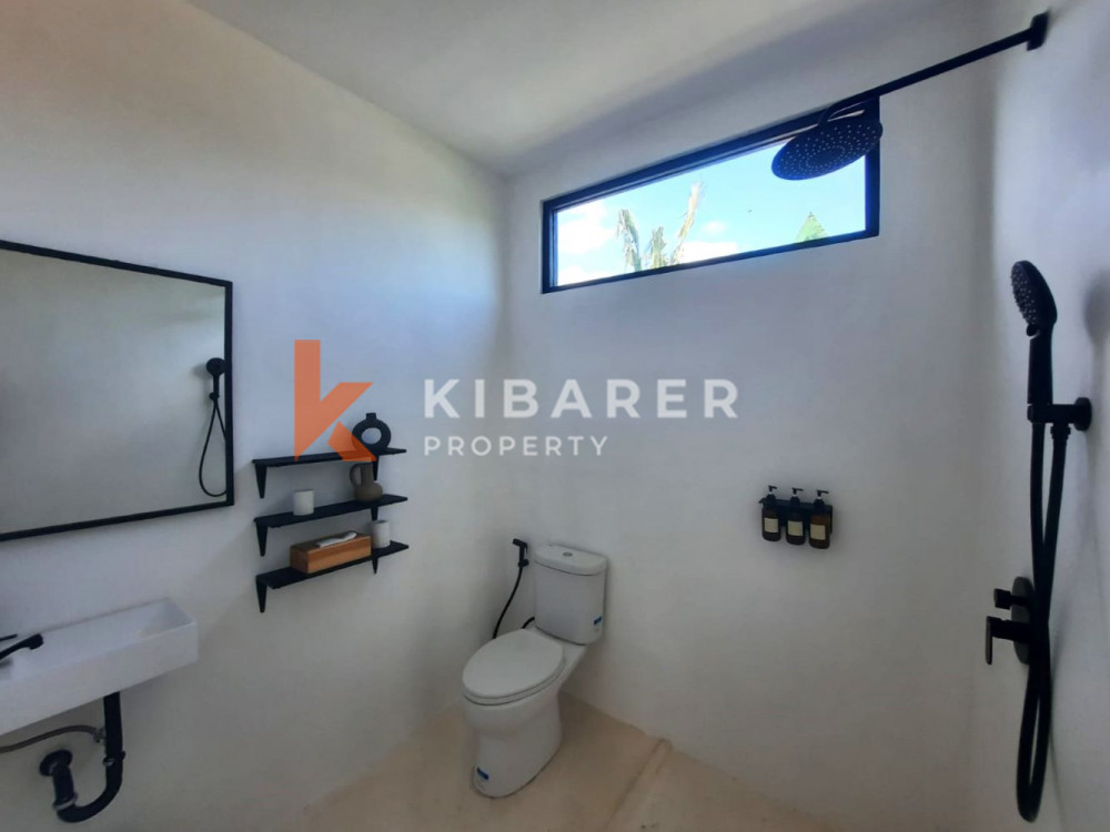 Modern Three Bedroom Villa with Enclosed Living in Canggu — image 15