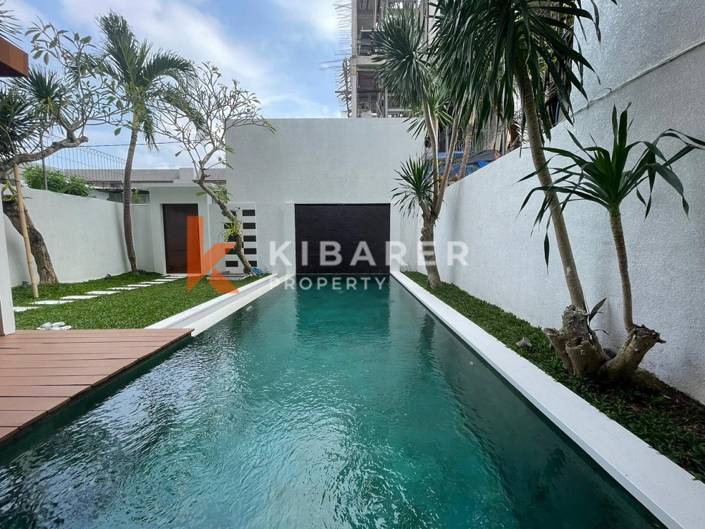 Newly Renovated Three Bedroom Villa walking distance to Canggu Beach — image 7