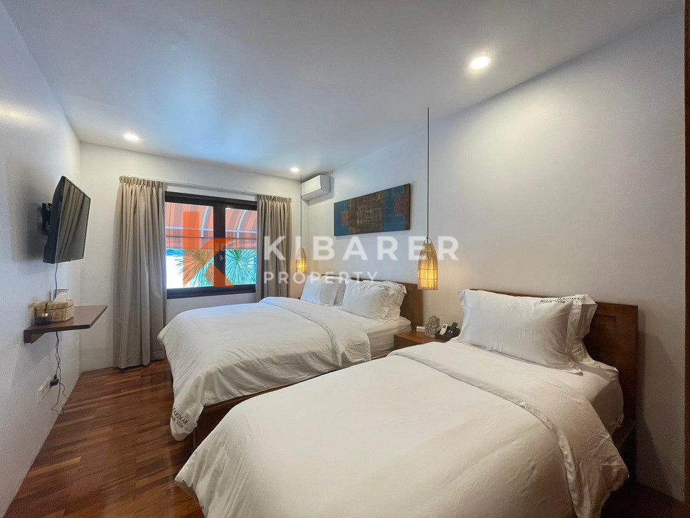 Newly Renovated Three Bedroom Villa walking distance to Canggu Beach — image 8