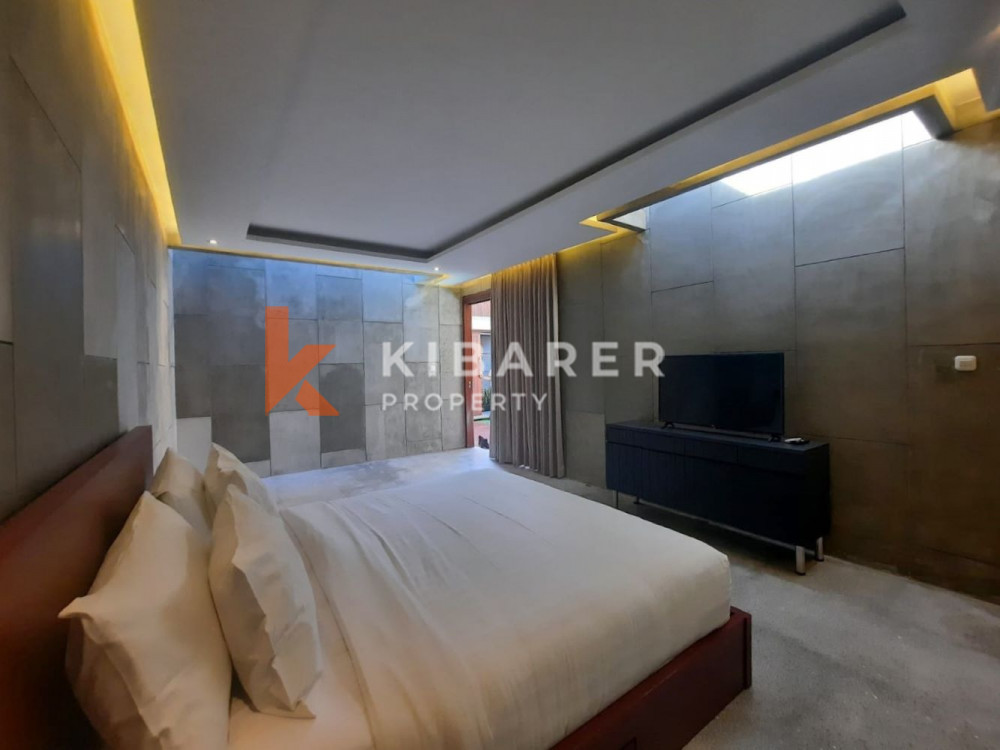 Modern Two-Bedroom Loft Villa with Open Living Area in Legian — image 7