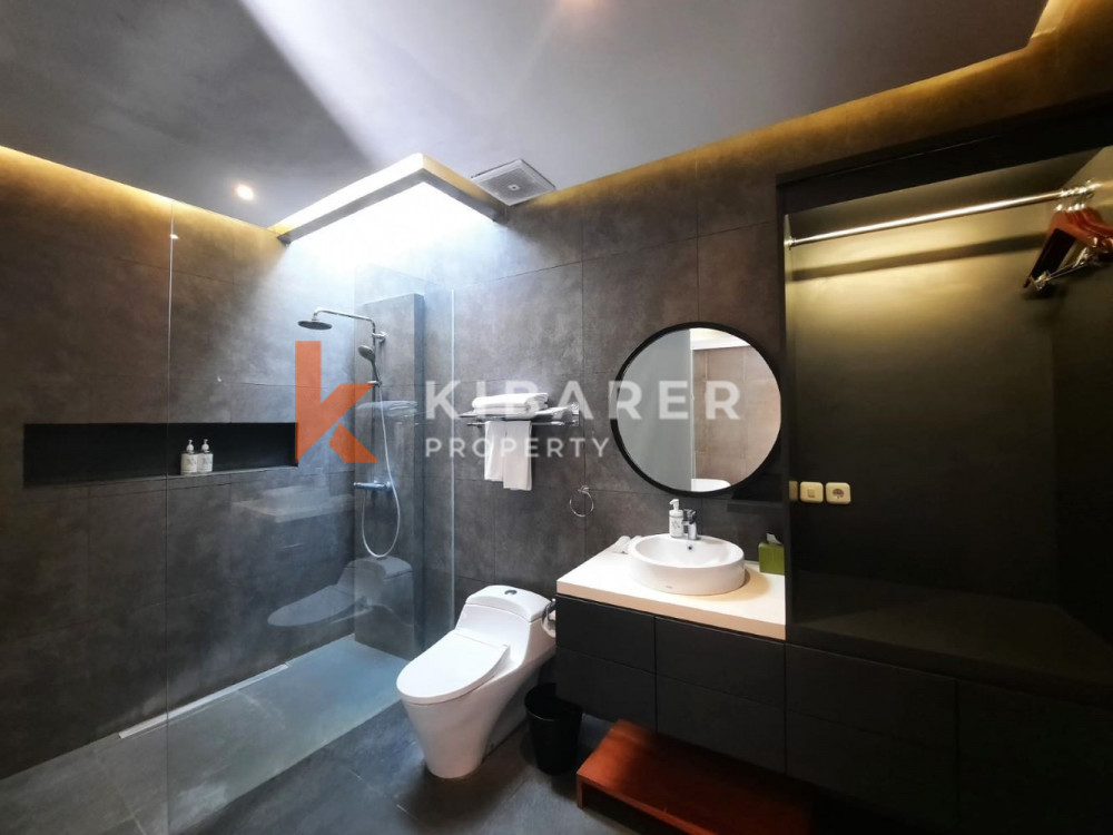 Beautiful Two Bedroom Open Living Villa Situated in Kuta — image 5