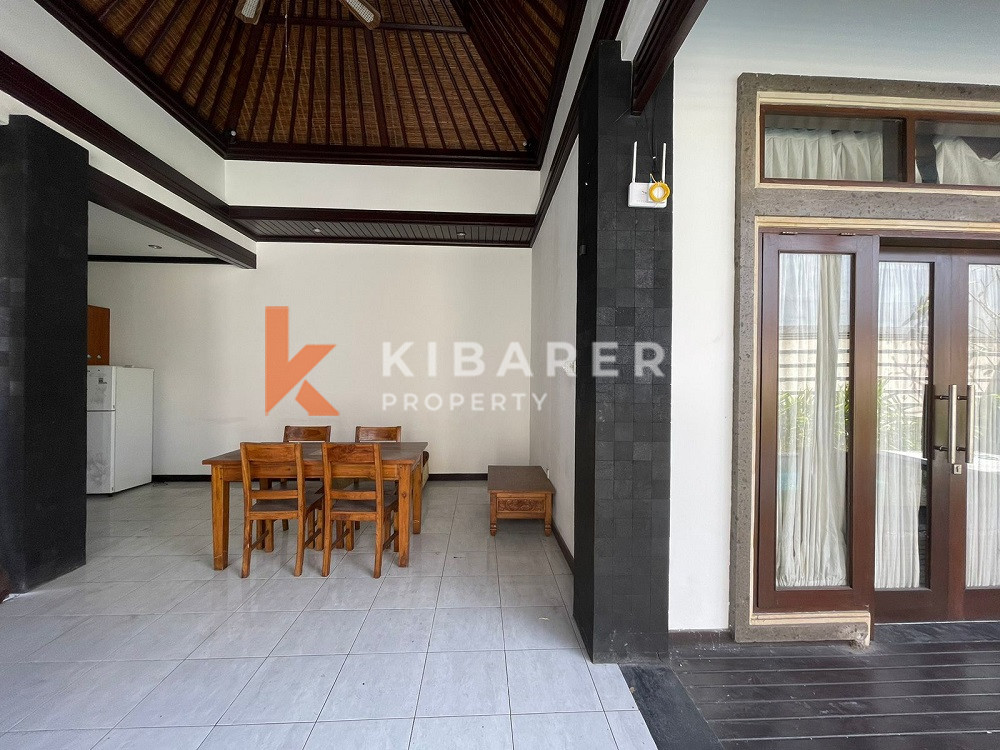 Cozy Two Bedroom Villa located in quiet Kerobokan area ( minimum 2 years contract ) — image 9