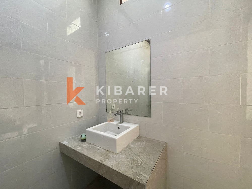 Cozy Two Bedroom Villa located in quiet Kerobokan area ( minimum 2 years contract ) — image 12