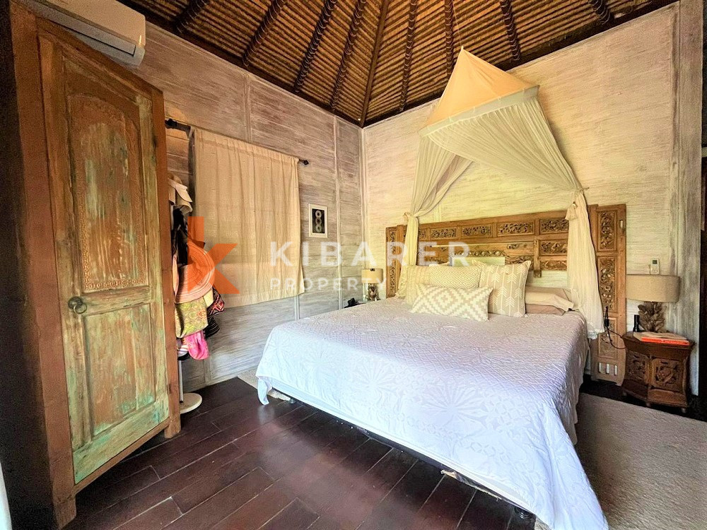 Near The Beach Beautiful Four Bedroom villa Located In Berawa — image 18