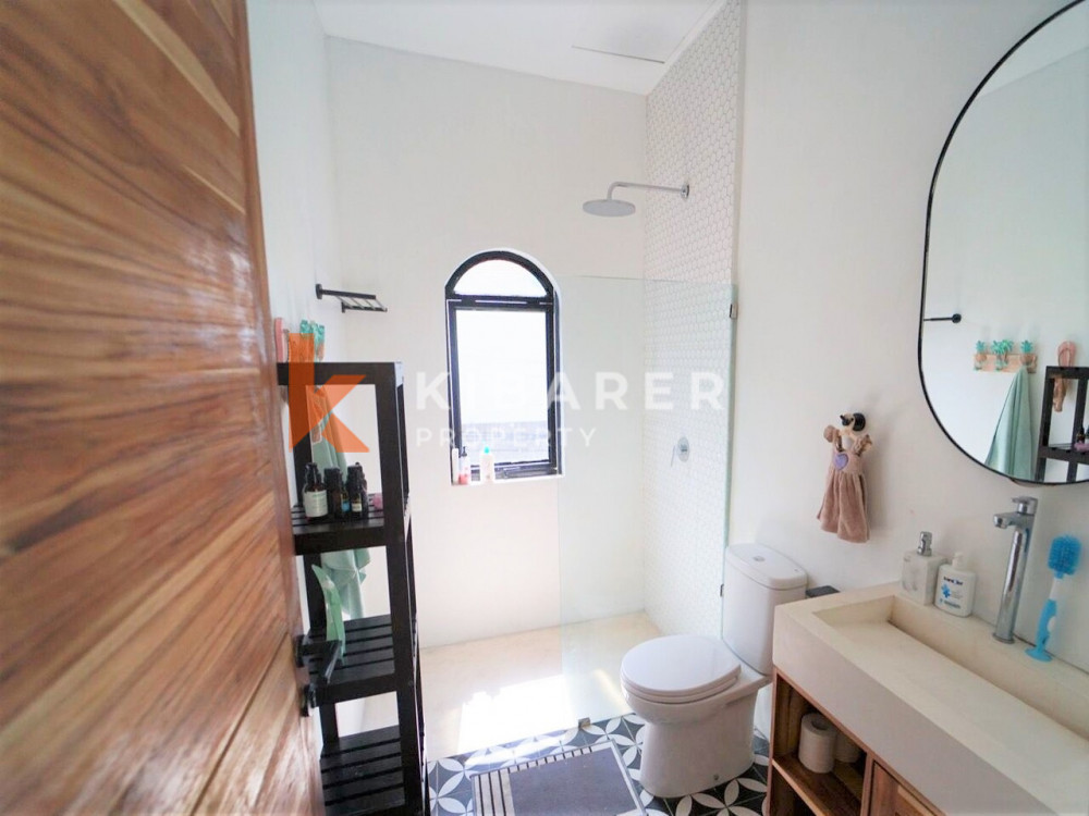 Stylish Two Bedroom Enclosed Living Room Villa Set in Padonan — image 11