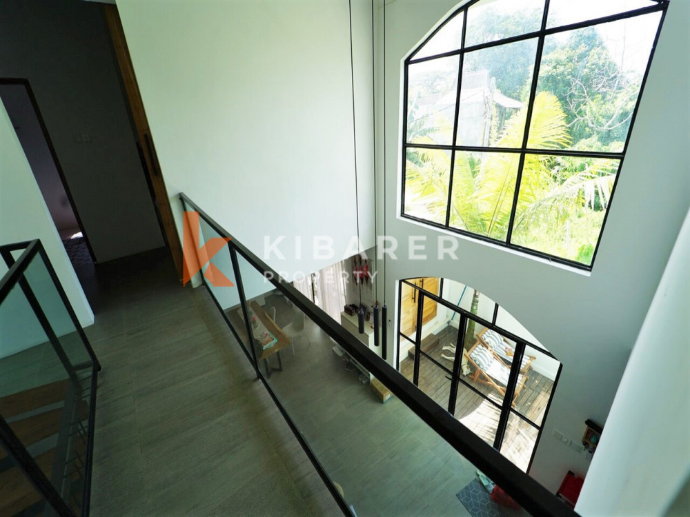 Stylish Two Bedroom Enclosed Living Room Villa Set in Padonan — image 2