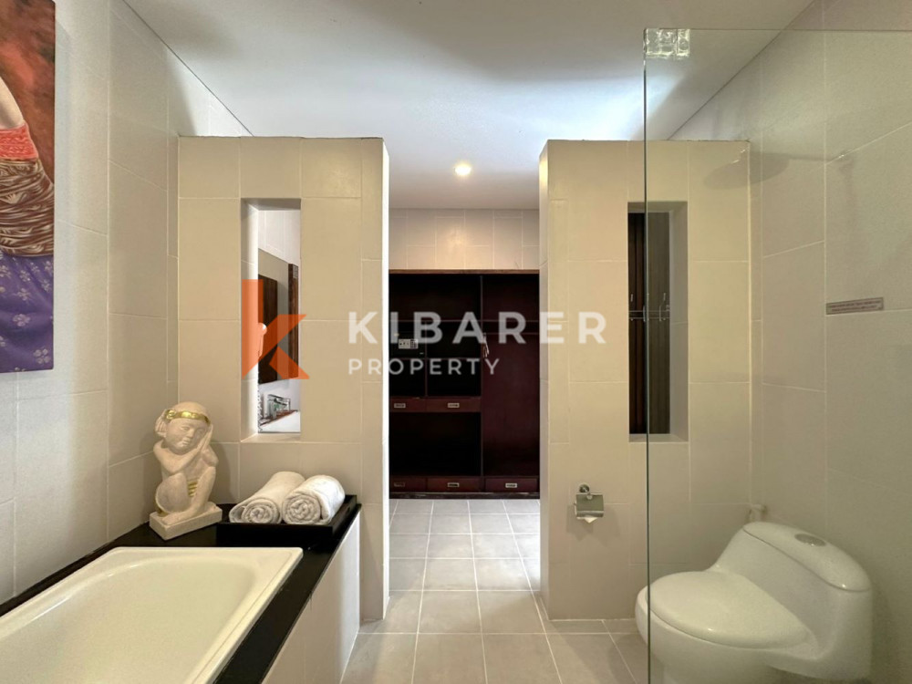 Beautiful Three-Bedroom Private Guest Villa in Jimbaran — image 10
