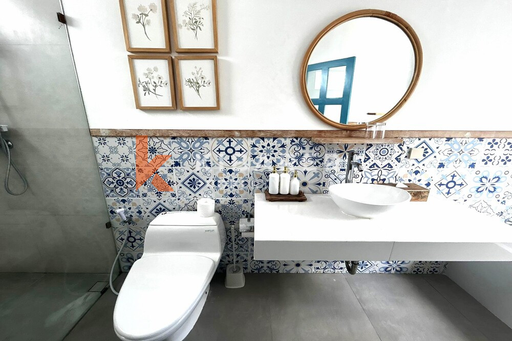 Charming One-Bedroom Enclosed Villa Santorini Located in Padonan — image 12