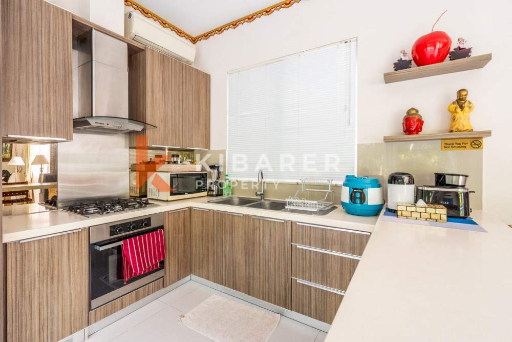 Peaceful Three-Bedroom Enclosed Living in a Villa Complex Located in Seminyak — image 9