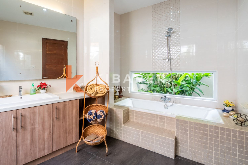 Peaceful Three-Bedroom Enclosed Living in a Villa Complex Located in Seminyak — image 14