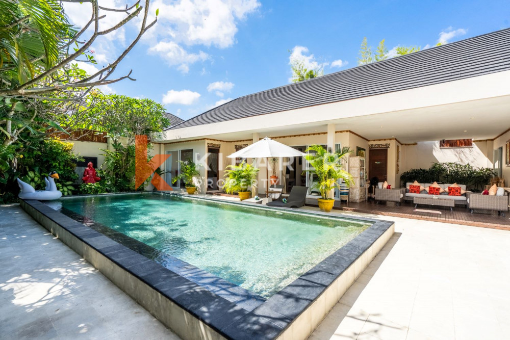 Beautiful Three-Bedroom Closed Living Room Villa in a Complex in Seminyak — image 13
