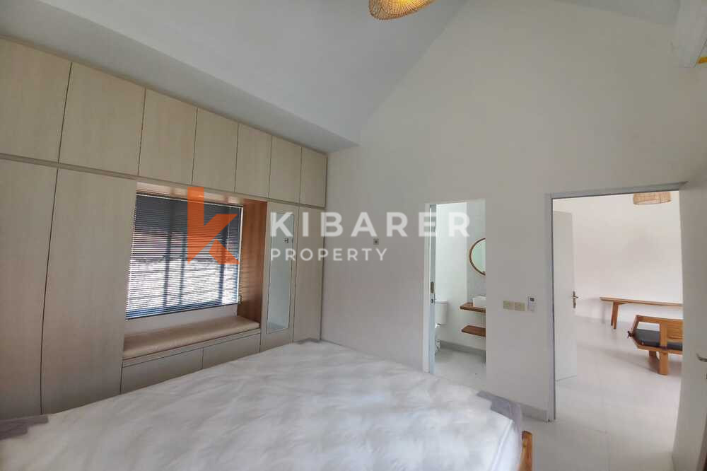 Lovely One Bedroom House With Closed Living Situated in Padonan — image 4